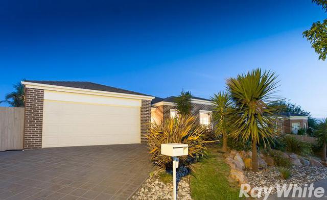 8 McCubbin Way, VIC 3806