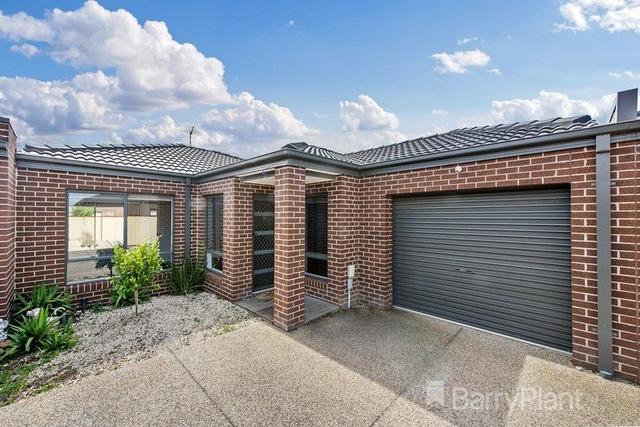 4/3 Scarborough Crescent, VIC 3337