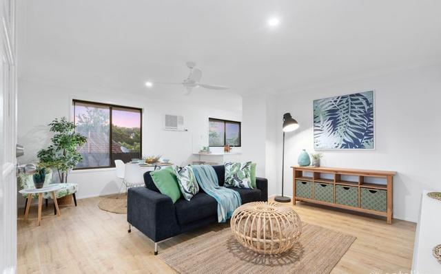 1/4 Melrose Place, QLD 4215
