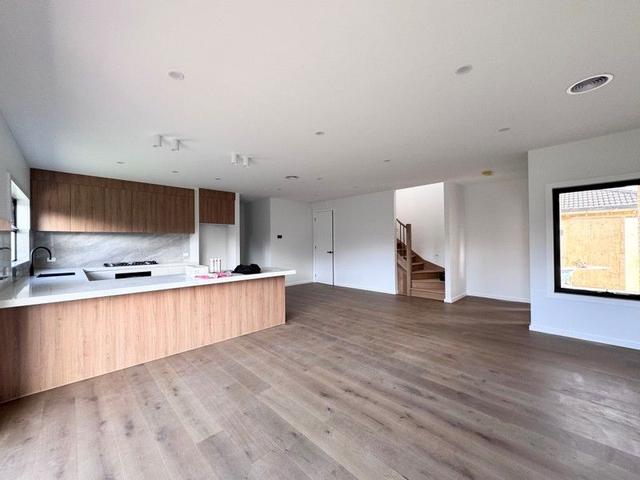 2/20 Highland Av, VIC 3166