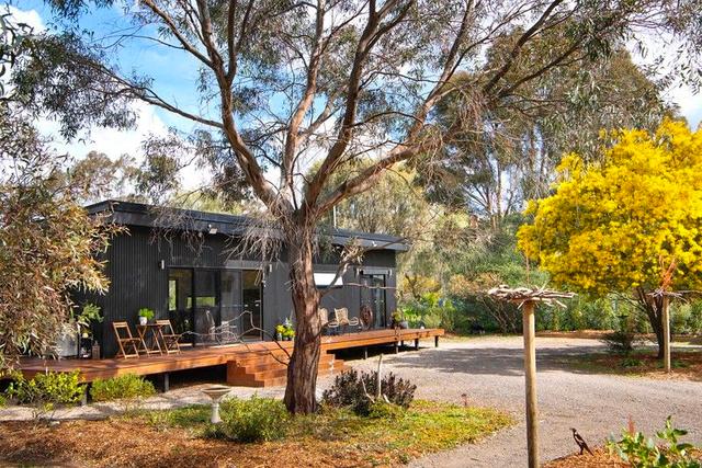 4 River Street, VIC 3463