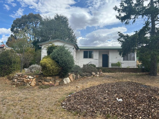 23 Walla Street, NSW 2630