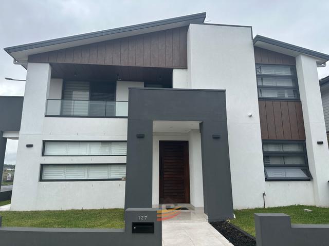 127 Valletta Drive, NSW 2765