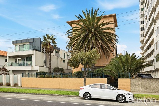 27/11 Marine Parade, VIC 3182