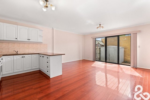 2/64 Broadhurst Avenue, VIC 3073