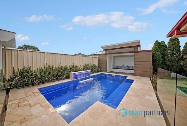 12 Nelligen Cl, NSW 2170