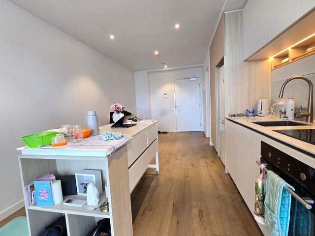 417/40 Hall Street, VIC 3039