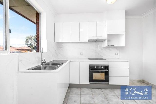 8/11 Unara Street, NSW 2194