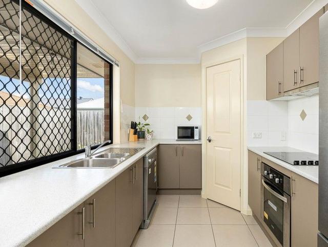 6 Hookes  Terrace, QLD 4300