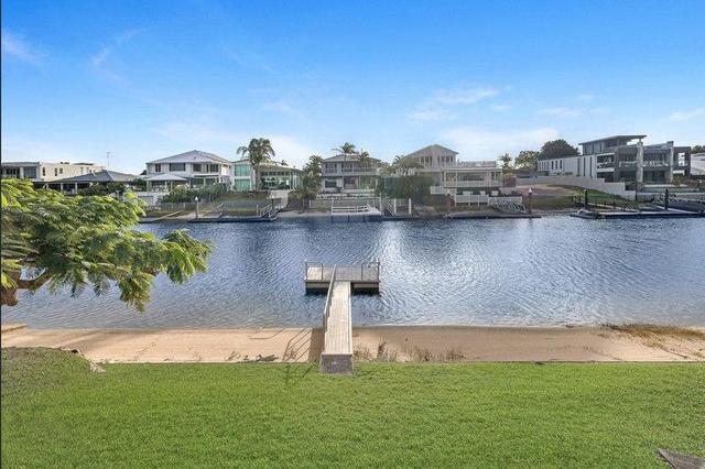 27 Tosti Street, QLD 4217