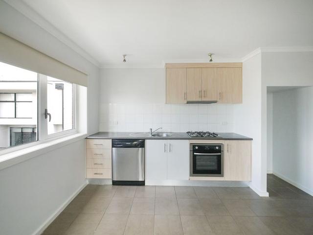 21/203 Nicholson Street, VIC 3058