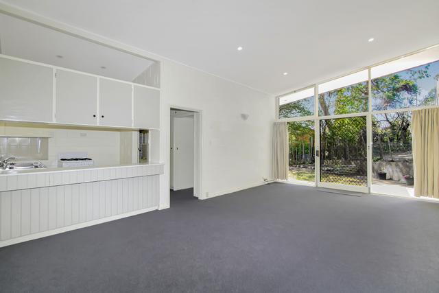 2/10 Sir William Hudson Street, NSW 2630