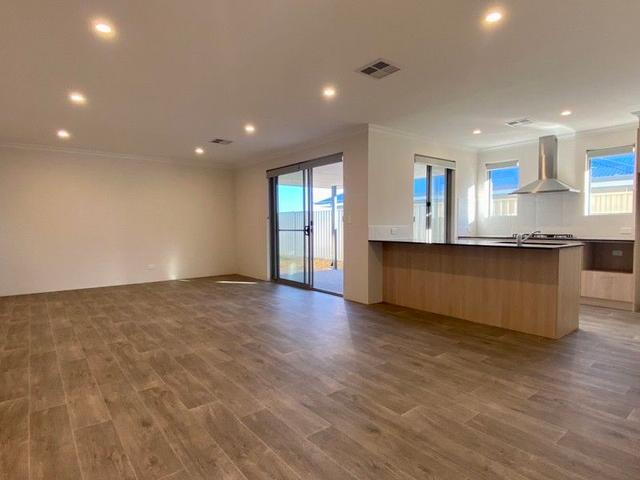 15 Middalya Road, WA 6174