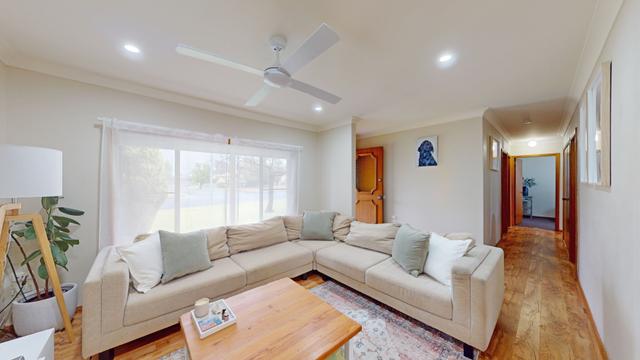 23 Oxley Circle, NSW 2830