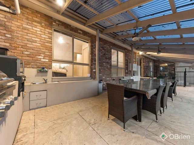 13 Murray  Court, VIC 3977