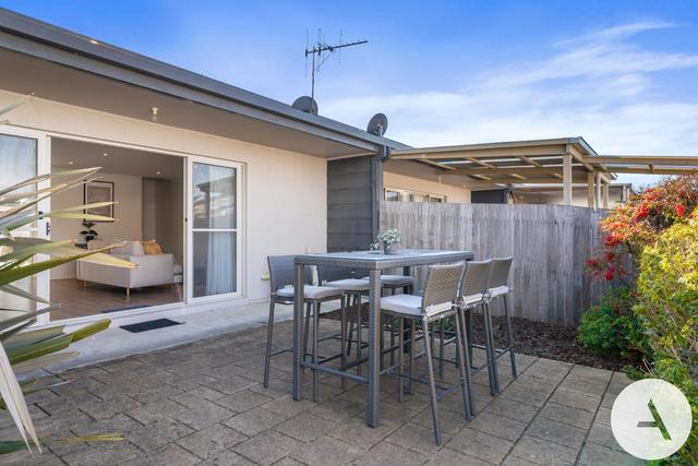 206 Anthony Rolfe Ave, ACT 2912