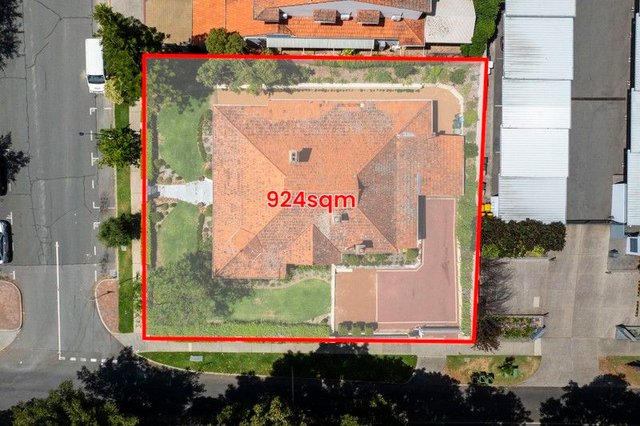 142 Mill Point Road, WA 6151