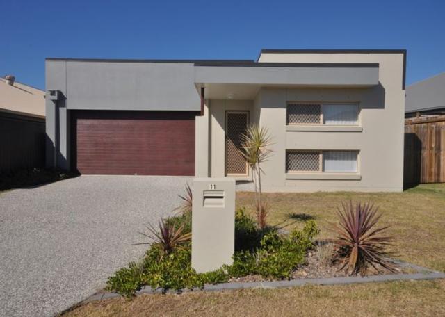 11 Stately Cres, QLD 4504