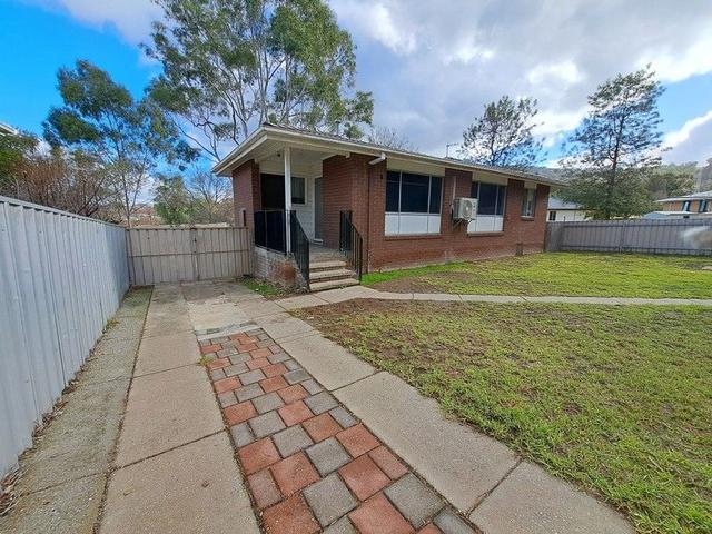 5 Acacia Place, NSW 2640