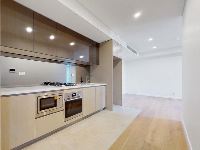 137/32 Civic Way, NSW 2155