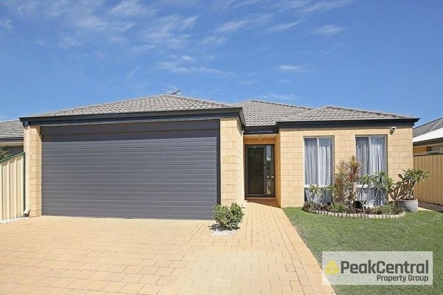 4 Seashells Crescent, WA 6175