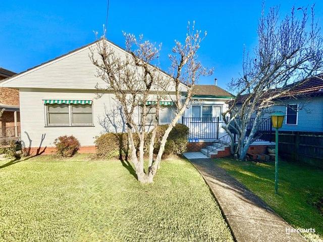 24 Hilltop Crescent, NSW 2560