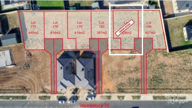 2/24 Woodstock Street, VIC 3630