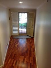 Entry hallway (2019-02-18)