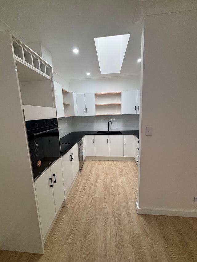 2/27 Brougham Street, NSW 2250