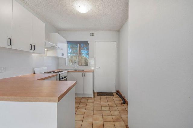 4/3 Burgundy Crescent, WA 6163