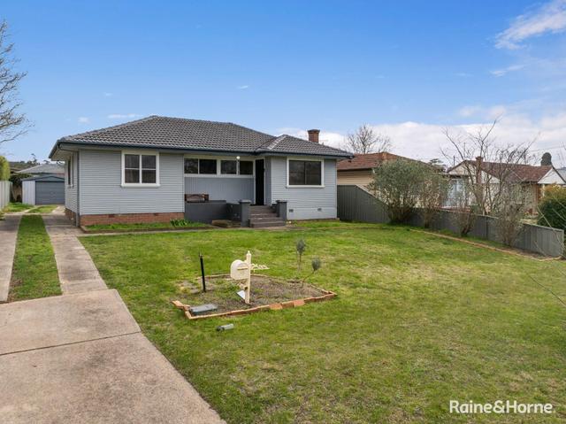 24 Chisholm St, NSW 2580