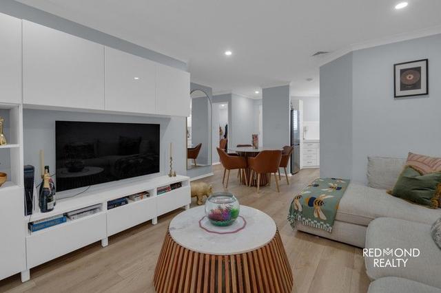 2/8 Hammad Street, WA 6157