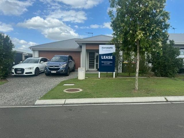 24 Spruce Circuit, QLD 4118