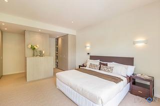 Bedroom (2015-10-14)