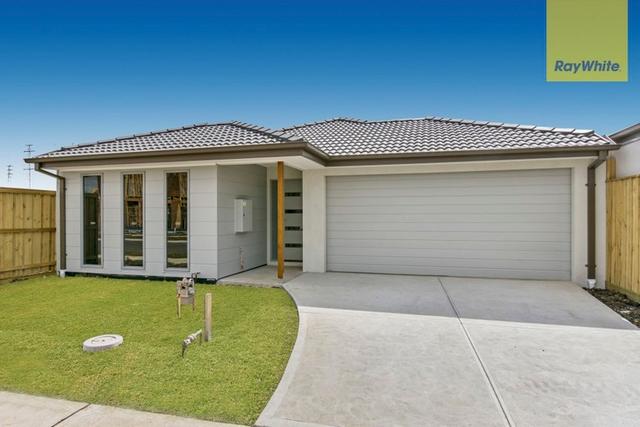 8 Weymouth Grange, VIC 3805