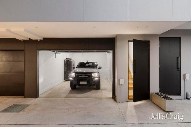 2/62 Albert Street, VIC 3011