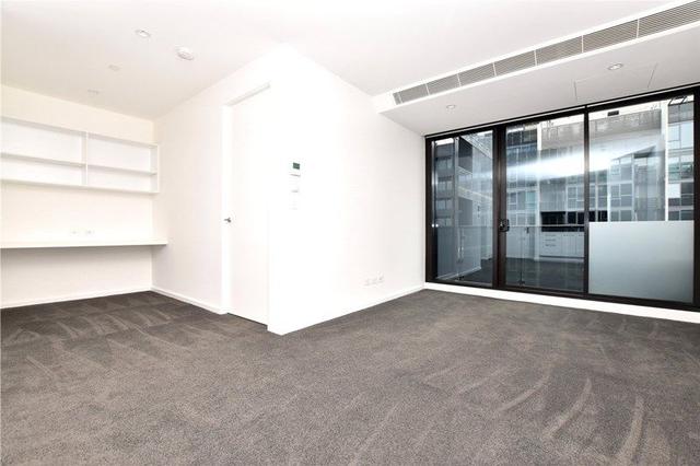 3707/60 Kavanagh Street, VIC 3006