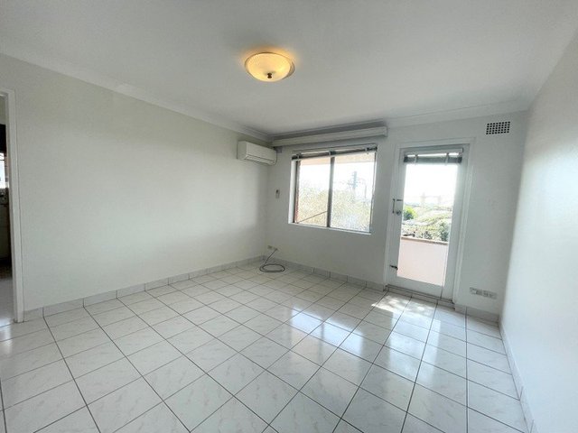 4/68 Amy Street, NSW 2194