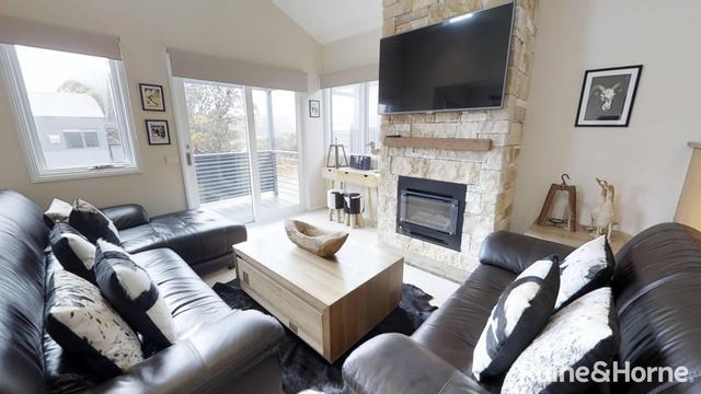 33/20 Candle Heath Road, NSW 2624