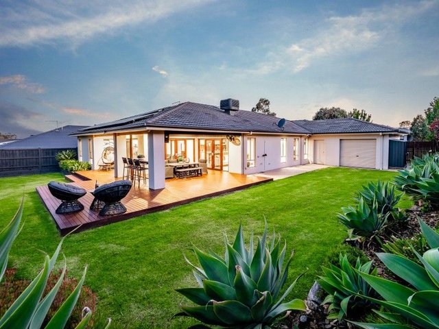 27 Finlow Street, VIC 3977