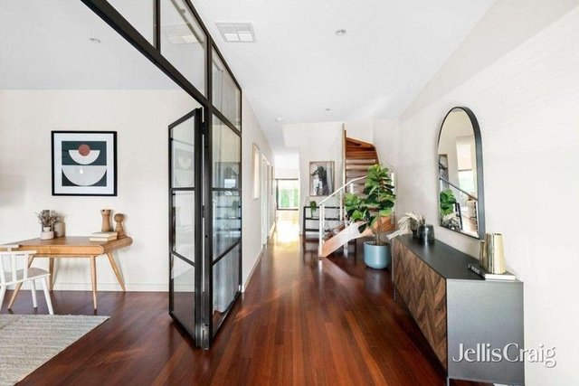 2/40 Anzac Crescent, VIC 3016