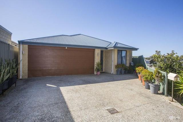 12 Wooleen Parkway, WA 6164