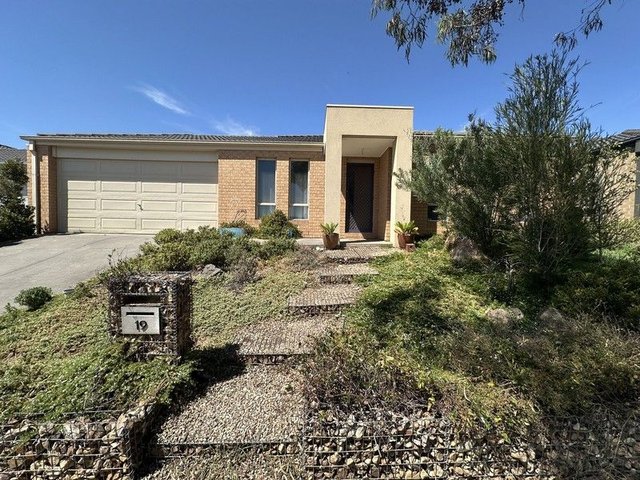 19 Lone Pine Square, VIC 3340