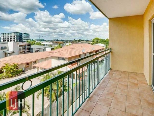 8/491 Hamilton Road, QLD 4032