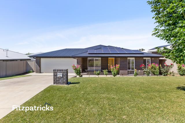 26 Gasnier Loop, NSW 2650