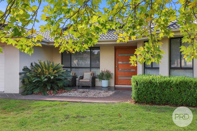 23 The Grange, NSW 2340