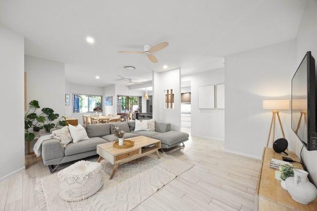 2/64 Oogar Street, QLD 4572
