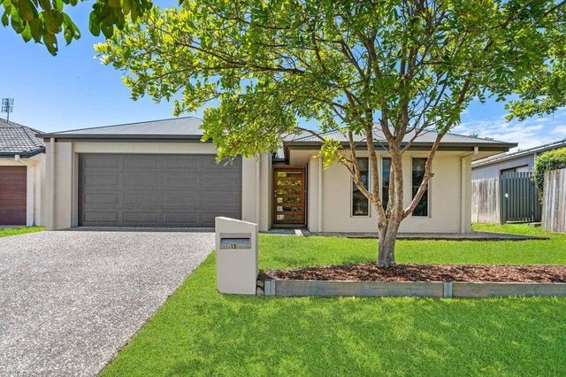13 Longcove Place, QLD 4573