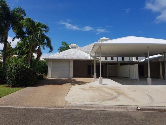 2/21 Poinciana Boulevard, QLD 4849