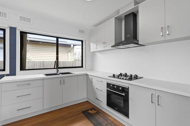 12 Gosford Crescent, VIC 3047
